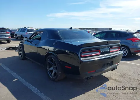 2015 Dodge Challenger Srt Hellcat from USA, damaged, VIN 2C3CDZC9XFH770490